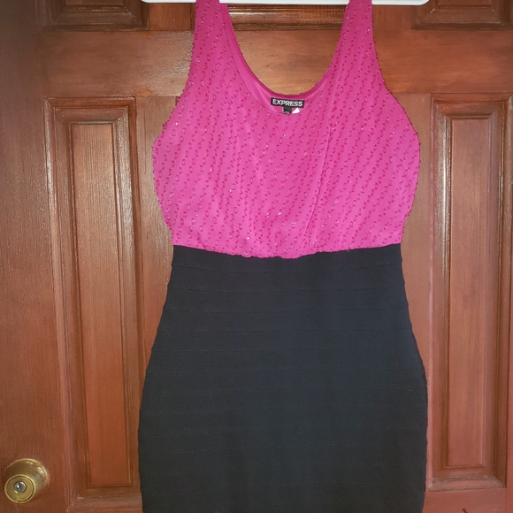EXPRESS DRESS - Picture 2 of 16